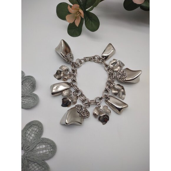 Vintage 1960s Chunky Cha Cha Silver Tone Charm Bracelet, Nugget Maple Leaf, READ - Picture 1 of 17